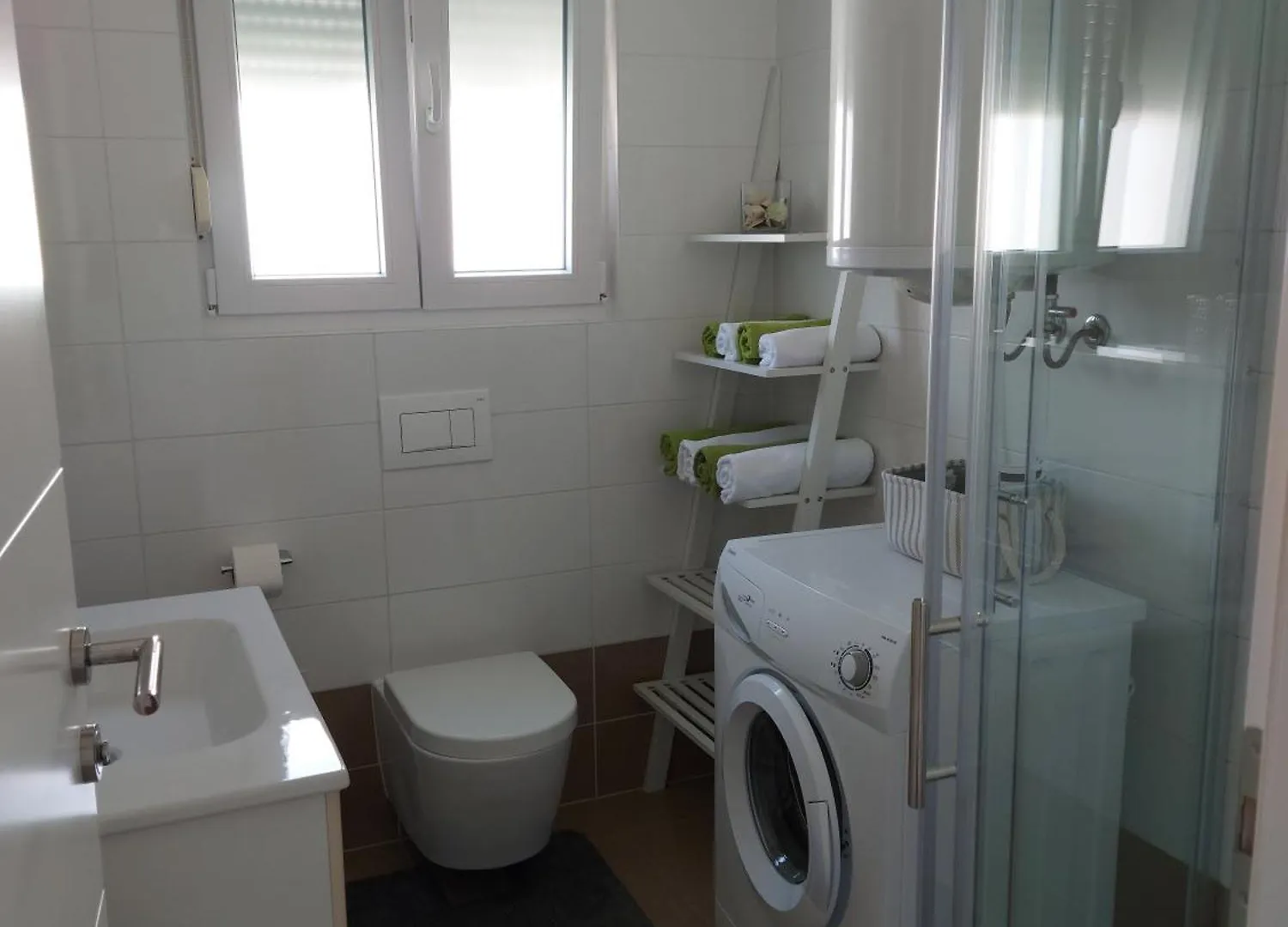 Apartments Bouvier باغ 0*,